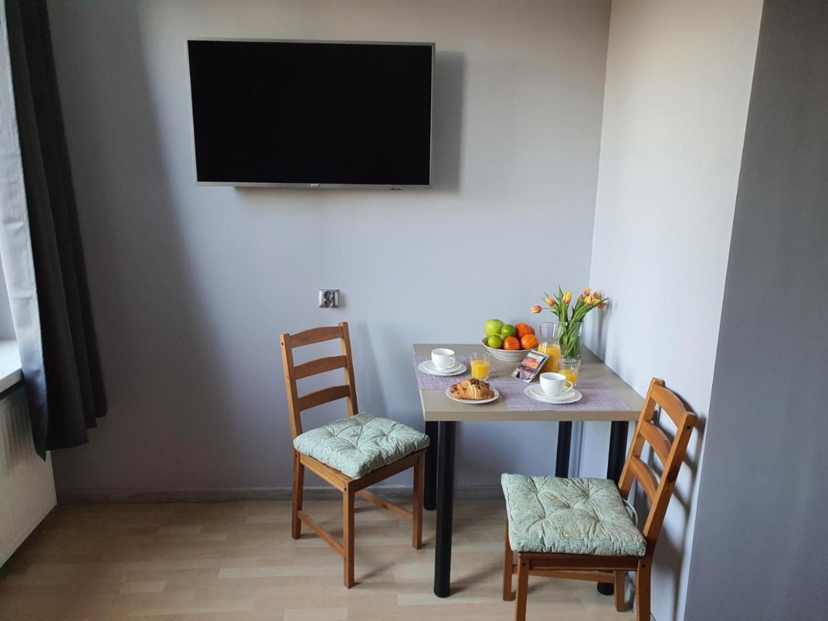 Jasna Hostelik Self Check-In Warsawa Bagian luar foto