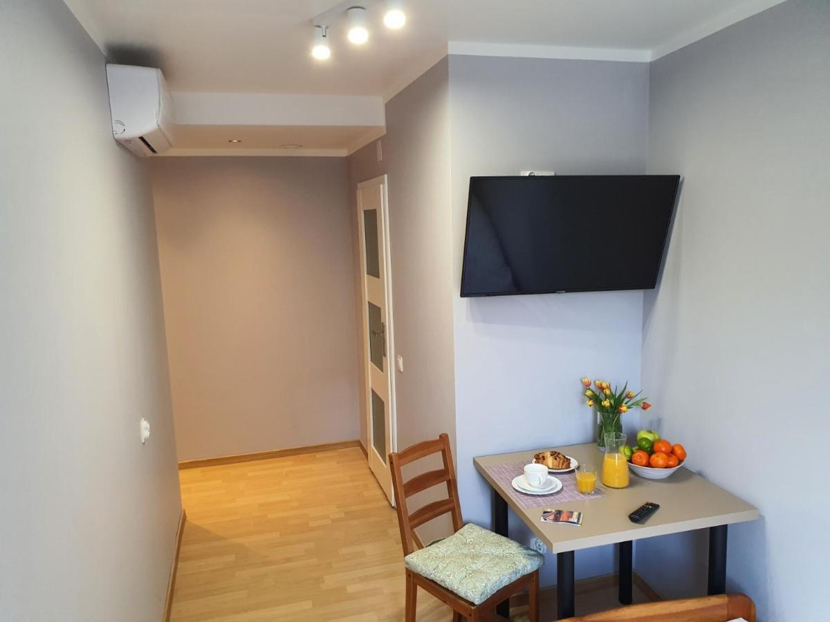 Jasna Hostelik Self Check-In Warsawa Bagian luar foto